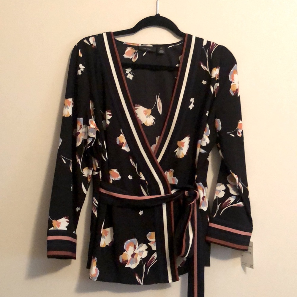 COPY - V-neck blouse